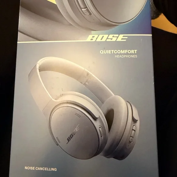 NIB  Bose QuietComfort Headphones, Bluetooth Noise Cancelling , Blue Dusk - Picture 2 of 7